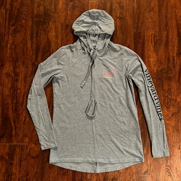 Vineyard Vines Tops - Vineyard Vines long sleeve